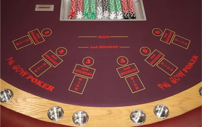 Modern Pai Gow Poker Desktop Interface